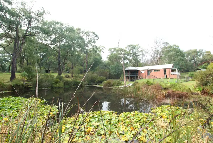 290 Milners Road, Launching Place VIC 3139