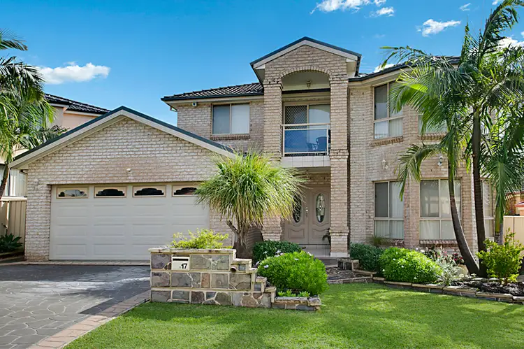 17 Dowling Street, West Hoxton NSW 2171