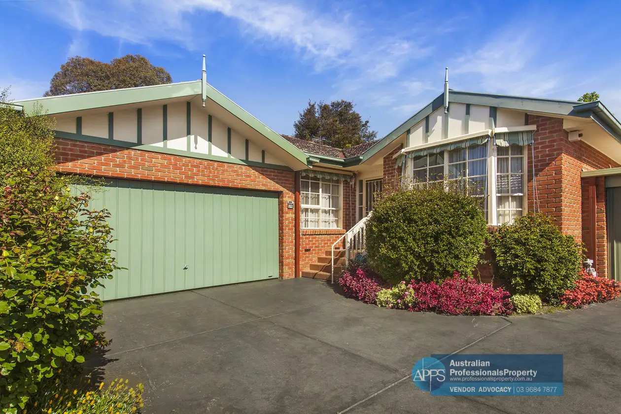 Main view of Homely townhouse listing, 2/15 Gardenia Street, Blackburn VIC 3130
