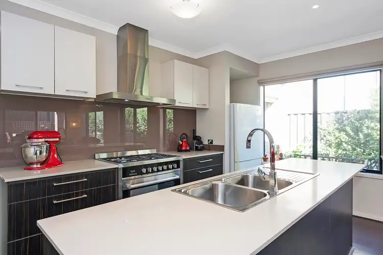 Second view of Homely house listing, 8 Destiny View, Mernda VIC 3754
