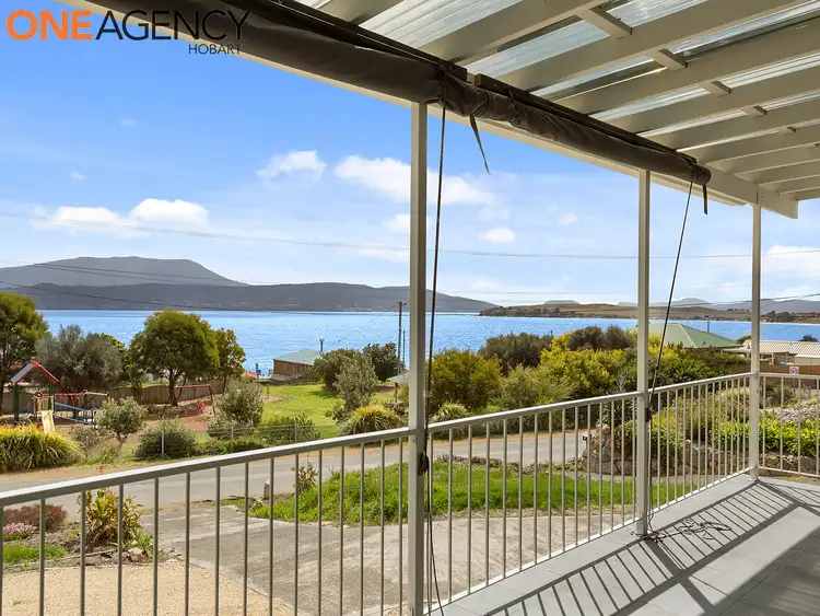 5 Spitfarm Road, Opossum Bay TAS 7023