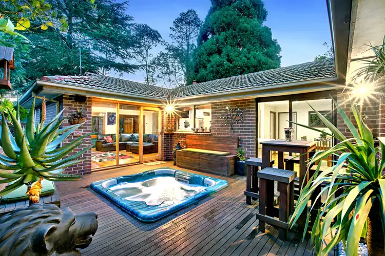 4 Poynton Avenue, Ringwood VIC 3134