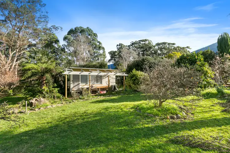 10 Lincoln Road, Warburton VIC 3799