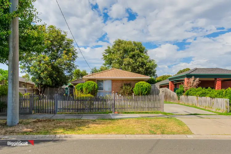 4 Joyce Street, Cranbourne West VIC 3977