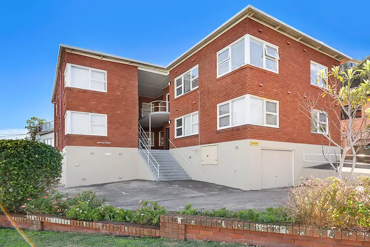 2/2 The Drive, Freshwater NSW 2096
