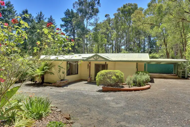2 Curtis Road, Emerald VIC 3782