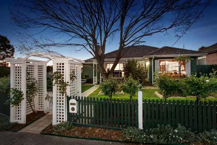 1 Curtis Avenue, Watsonia VIC 3087