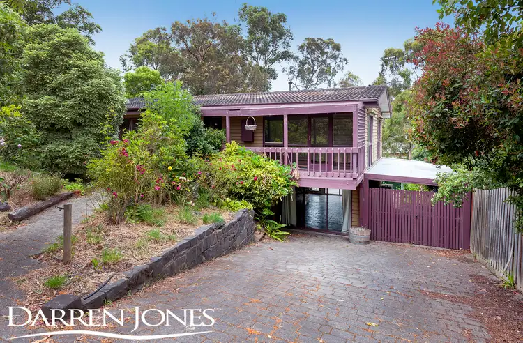 18 Meruka Drive, Eltham VIC 3095