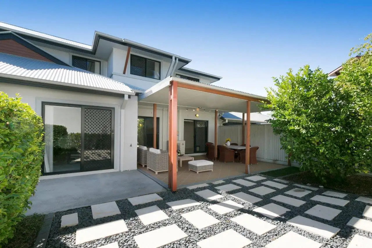 Main view of Homely townhouse listing, 5/88 Greenway Circuit, Mount Ommaney QLD 4074