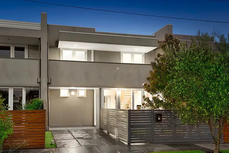 8B Newcastle Street, Yarraville VIC 3013