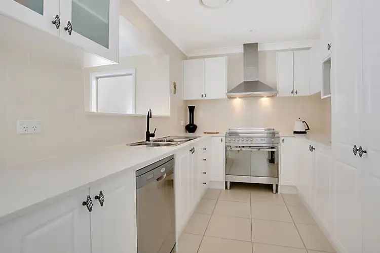 Third view of Homely house listing, 8 Scottsdale Circuit, West Hoxton NSW 2171