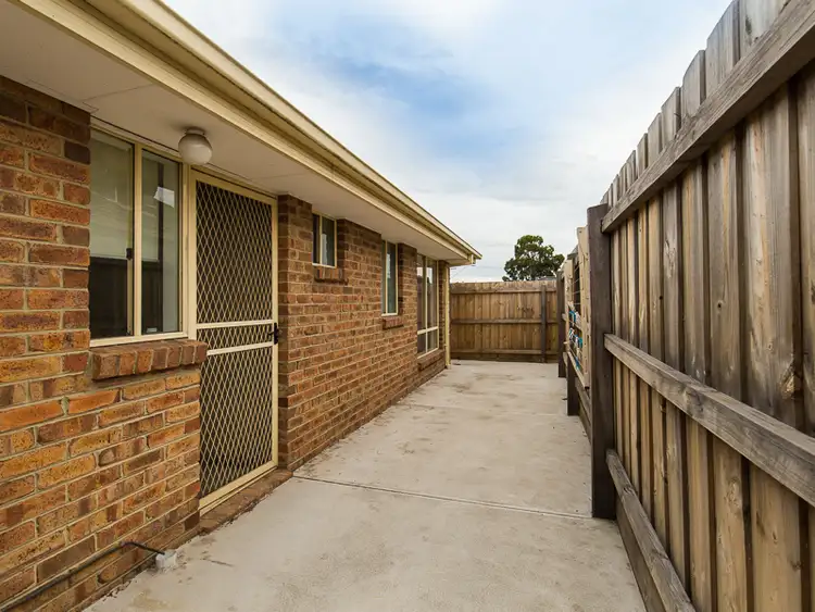 Seventh view of Homely unit listing, 1/18 Runcorn Crescent, Deer Park VIC 3023