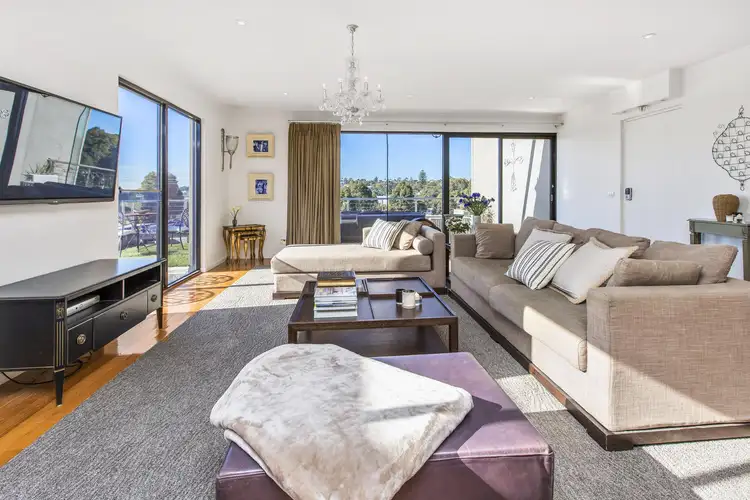 Sixth view of Homely house listing, 1/10 Blamey Place, Mornington VIC 3931