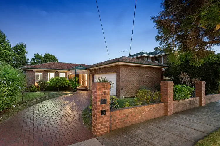 36 Narrawong Road, Caulfield South VIC 3162