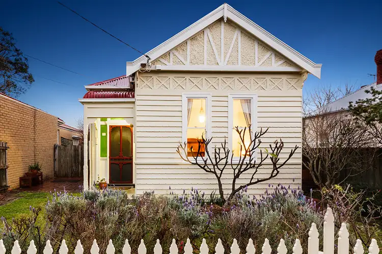 22 Edgewood Street, Carnegie VIC 3163