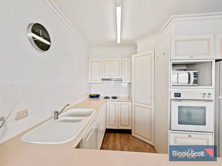 Fifth view of Homely unit listing, 3/128-130 Beach  Road, Parkdale VIC 3195