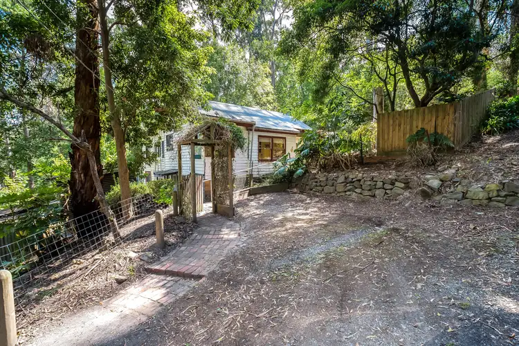 1 Colin Avenue, Belgrave VIC 3160