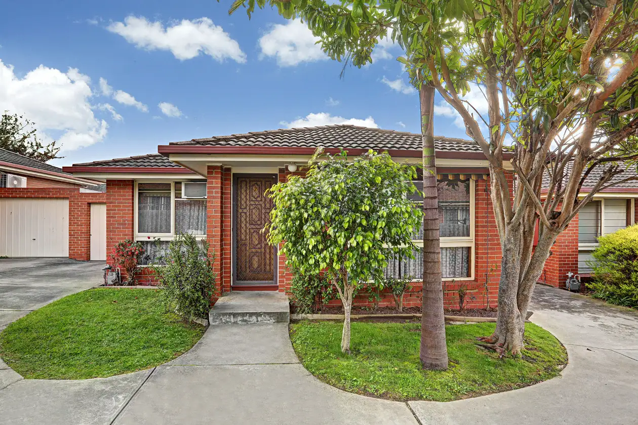 Main view of Homely unit listing, 2/13 Nelson Street, Ringwood VIC 3134