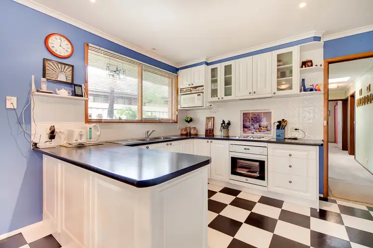 Fifth view of Homely house listing, 6 Houlder Avenue, Cranbourne VIC 3977