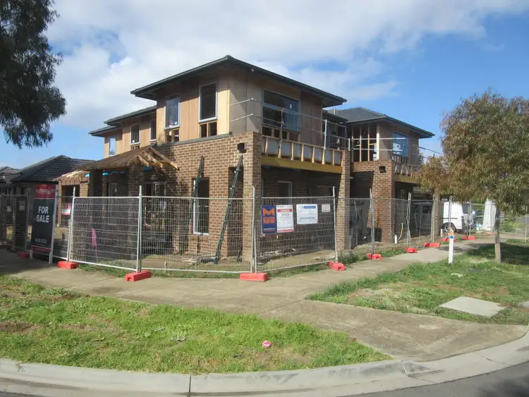 11 Walker Drive, Doreen VIC 3754