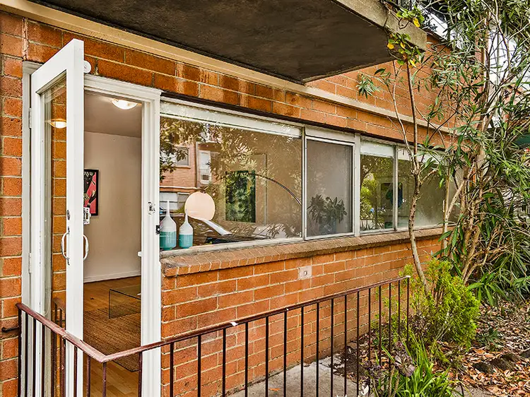 Sixth view of Homely apartment listing, 2/6-8 Glen Eira Road, Ripponlea VIC 3185