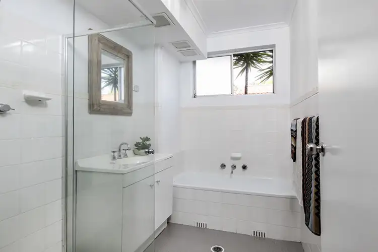 Fourth view of Homely unit listing, 1/44 Redman Avenue, Thirroul NSW 2515