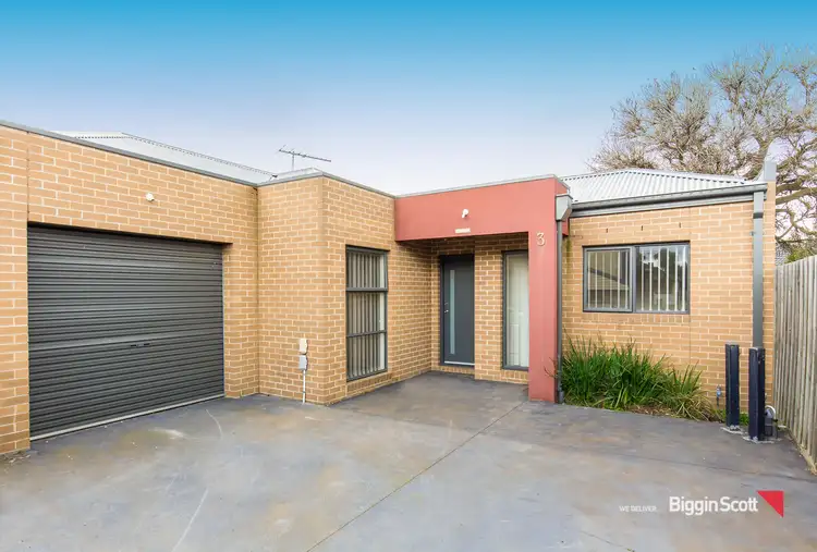 3/8 Kynoch Street, Deer Park VIC 3023