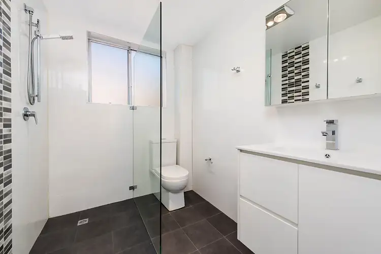 Third view of Homely apartment listing, 5/50 Meadow Crescent, Meadowbank NSW 2114