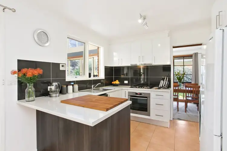 Sixth view of Homely house listing, 3 Karumba Court, Leopold VIC 3224