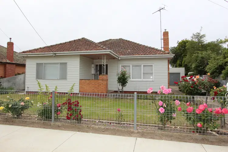 18 Lawrence Street, Alfredton VIC 3350