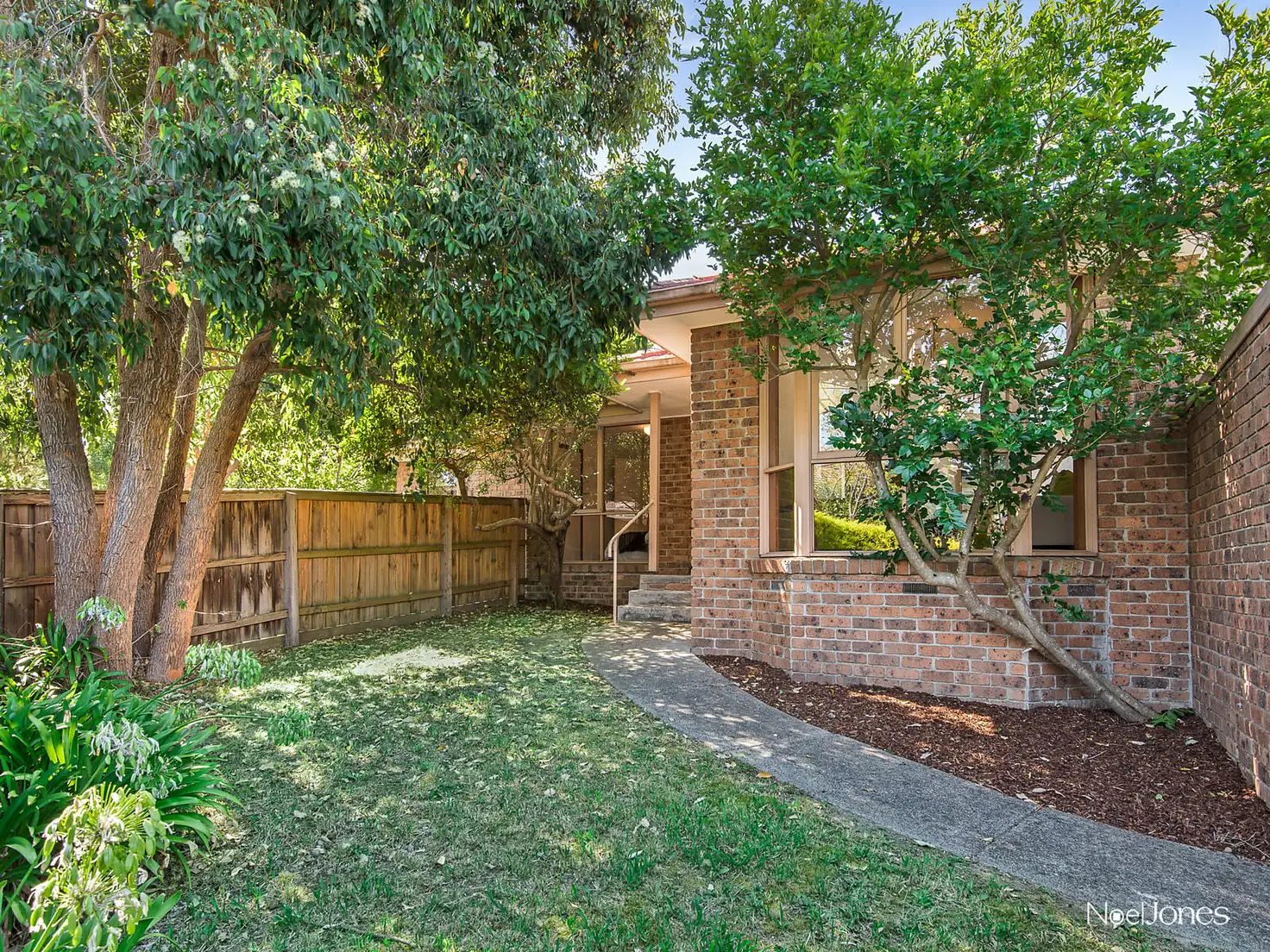 Main view of Homely unit listing, 1/5 McGhee Avenue, Mitcham VIC 3132