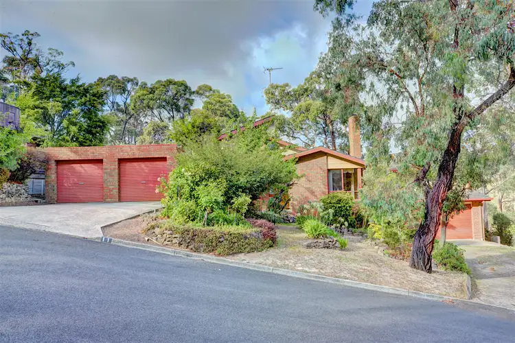 11 Lewis Avenue, Mount Helen VIC 3350