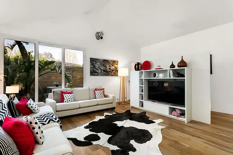 Second view of Homely house listing, 2/21 Gisborne Street, Elsternwick VIC 3185