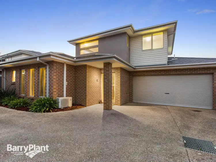 2/27 Alameda Avenue, Mornington VIC 3931