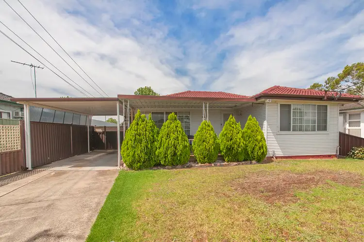 30 Kalora Avenue, Fairfield West NSW 2165