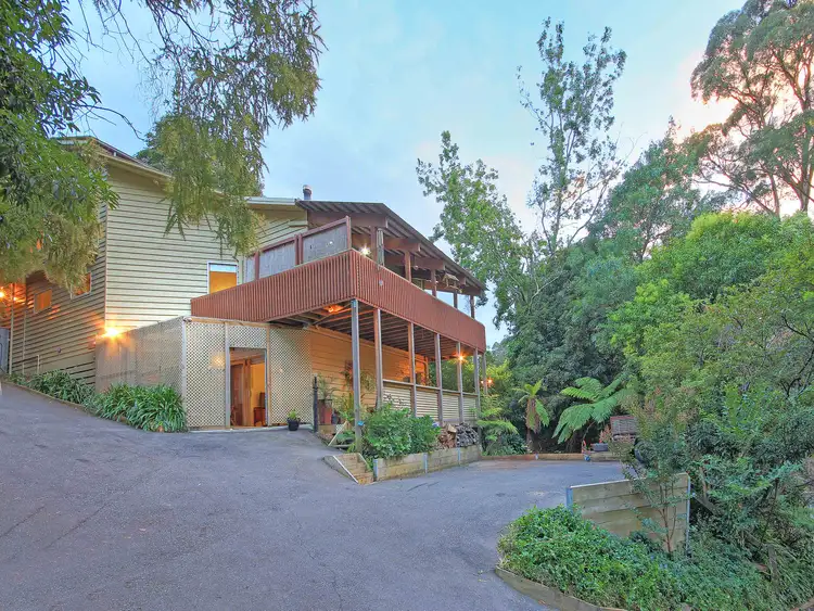 1 Warra Road, Upwey VIC 3158