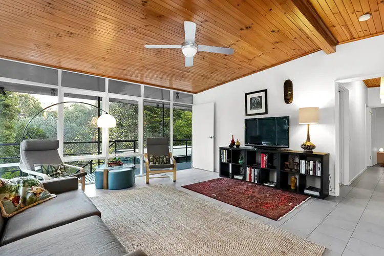 39 Banks Road, Eltham North VIC 3095