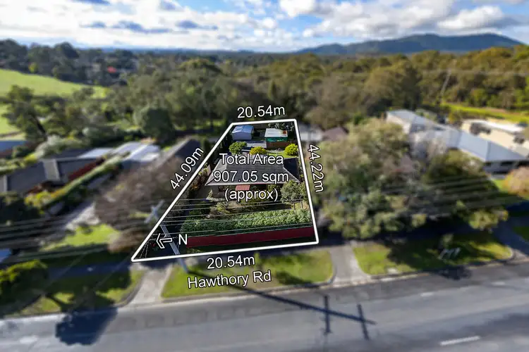 52 Hawthory Road, Kilsyth VIC 3137