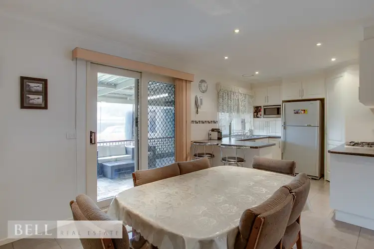 Sixth view of Homely house listing, 28 Arthur Phillip Drive, Endeavour Hills VIC 3802