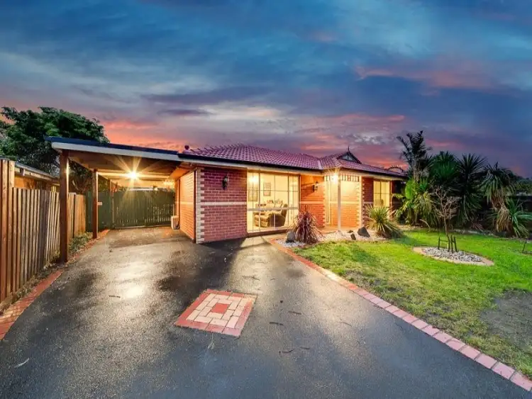 6 Jacinta Drive, Cranbourne West VIC 3977