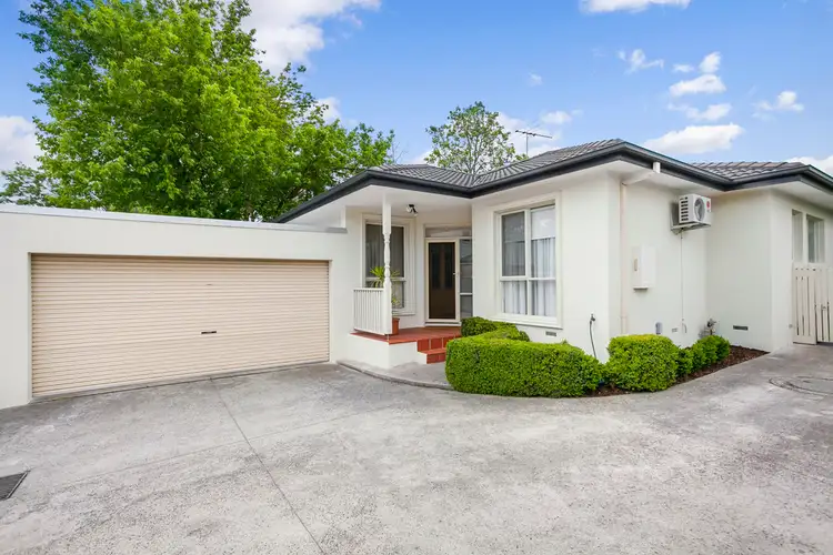2/13 Sunbeam Avenue, Ringwood East VIC 3135