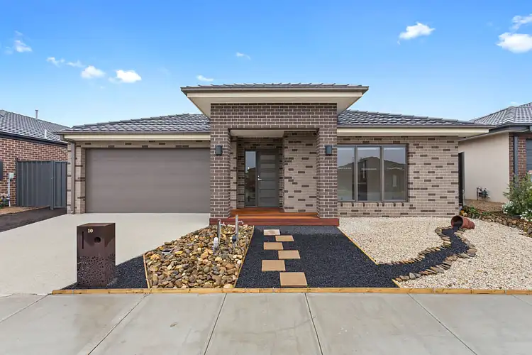10 Ixora Crescent, Manor Lakes VIC 3024