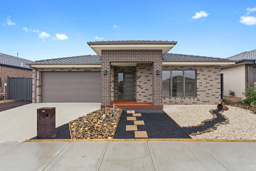 Main view of Homely house listing, 10 Ixora Crescent, Manor Lakes VIC 3024