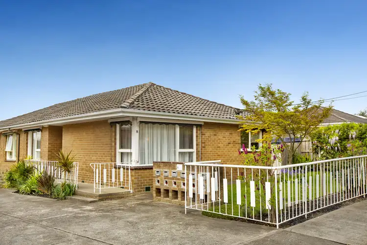 1/8 Simpsons Road, Box Hill VIC 3128