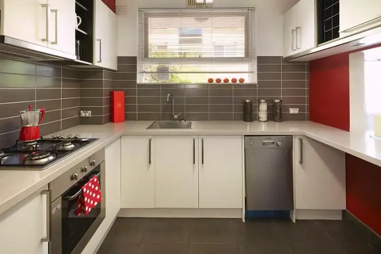 Fourth view of Homely apartment listing, 3/3 Ravens Grove, St Kilda East VIC 3183