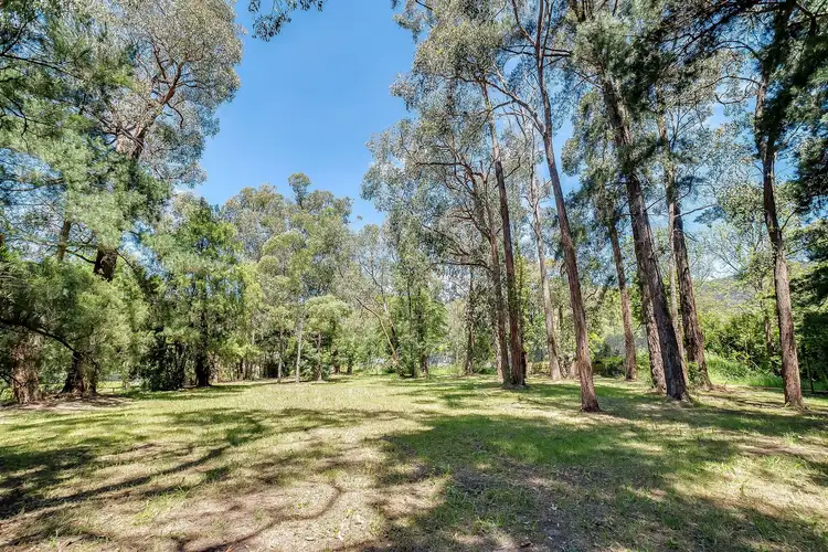 26 St James Avenue, Montrose VIC 3765