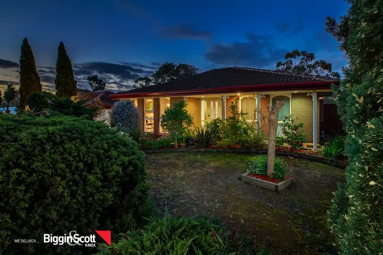 33 Fraser  Crescent, Wantirna South VIC 3152