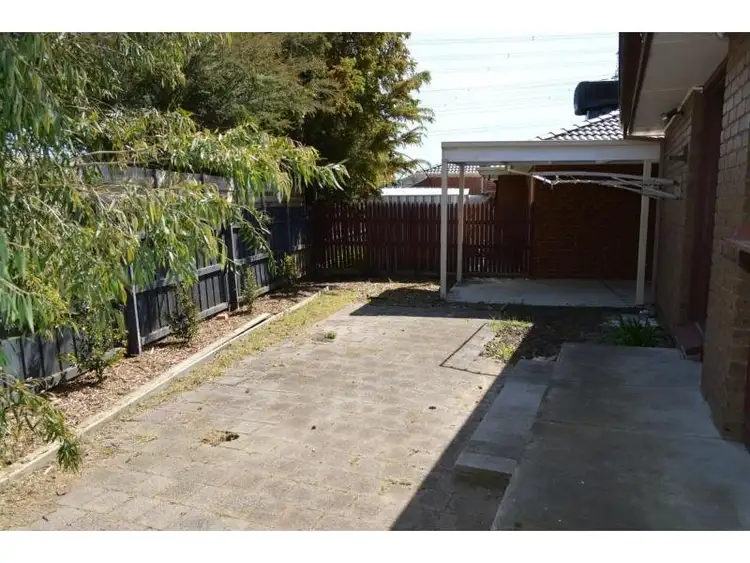 Fifth view of Homely unit listing, 1/82 Endeavour Drive, Cranbourne North VIC 3977