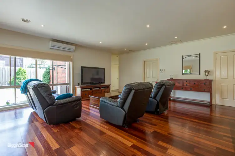34 Cobbler Grange, Lynbrook VIC 3975