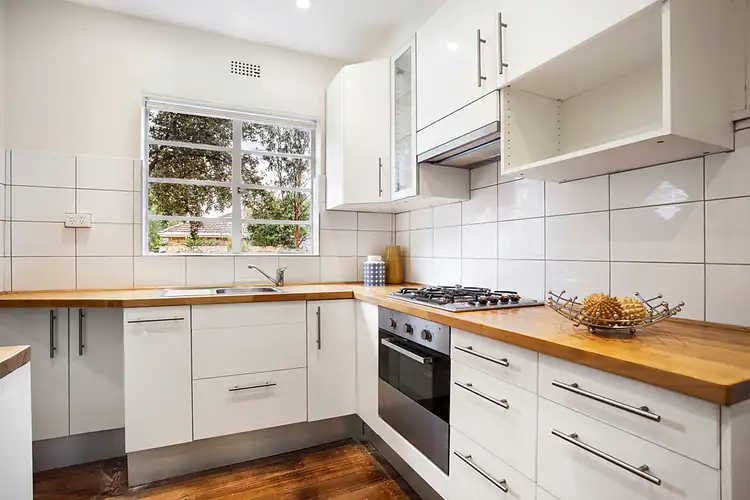 Third view of Homely apartment listing, 3/40 Eildon Road, St Kilda VIC 3182